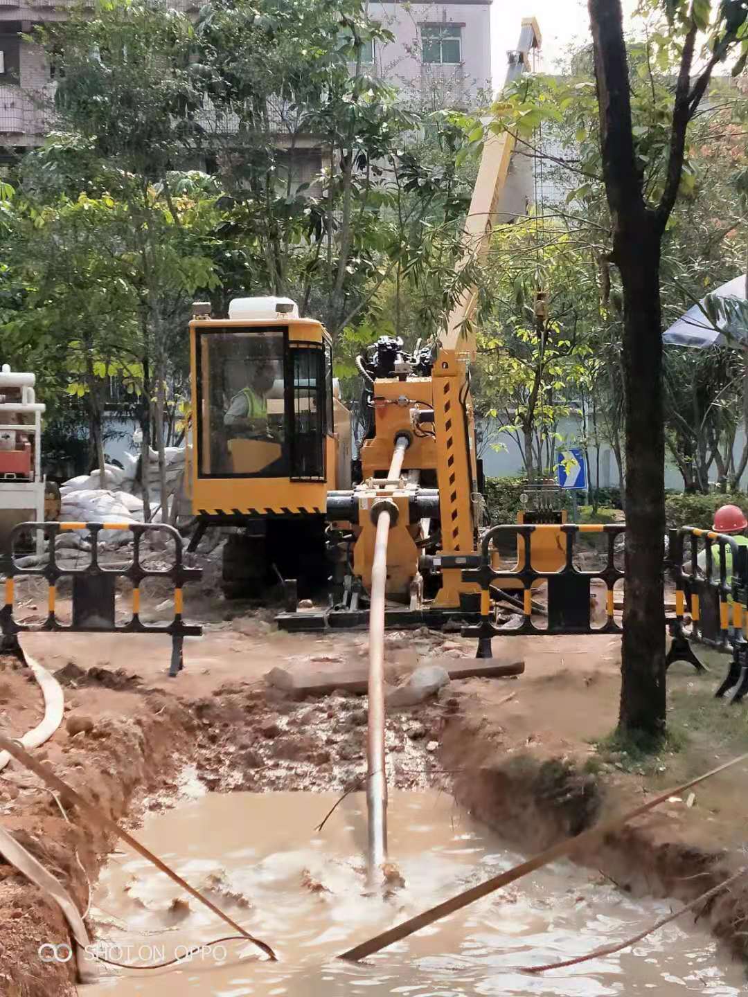 非開挖拉管施工方案